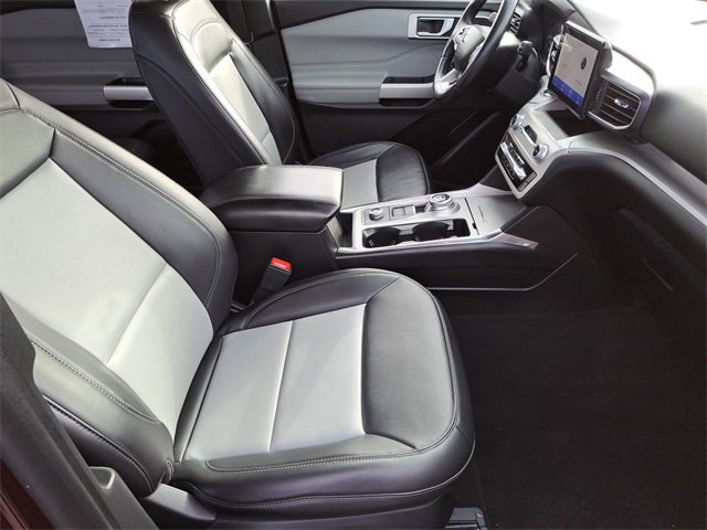 Certified 2023 Ford Explorer XLT w/ Equipment Group 202A image 25