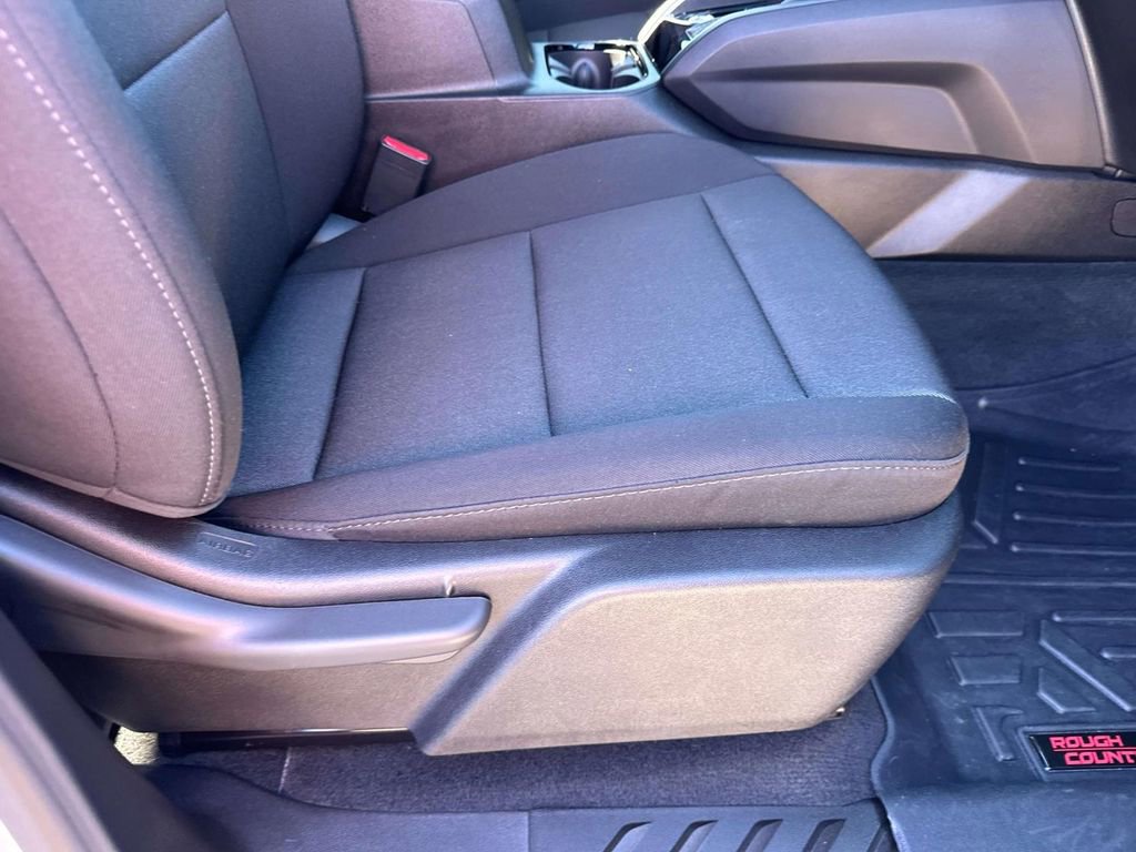 Used 2025 Chevrolet Colorado Trail Boss image 15