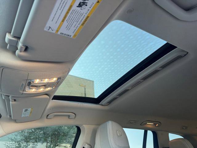 Used 2021 Mercedes-Benz GLS 580 4MATIC image 32