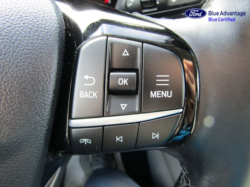 Certified 2025 Ford Escape SE FWD image 30