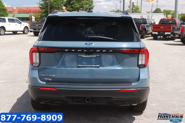 Certified 2025 Ford Explorer Active RWD image 6