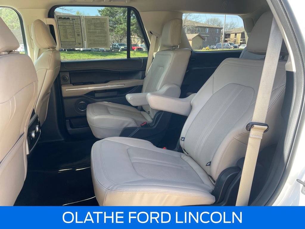 Certified 2022 Ford Expedition Limited image 16