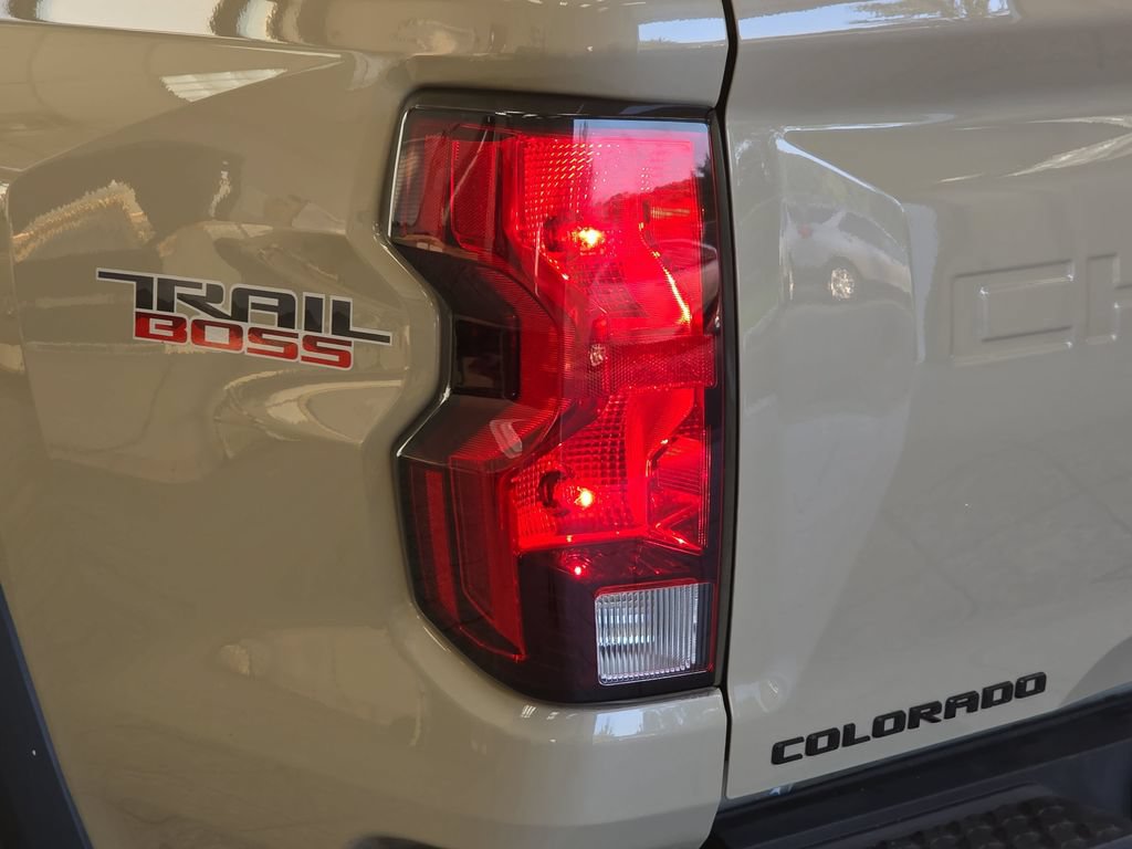 Used 2024 Chevrolet Colorado Trail Boss w/ Advanced Trailering Package AWD/4WD image 28