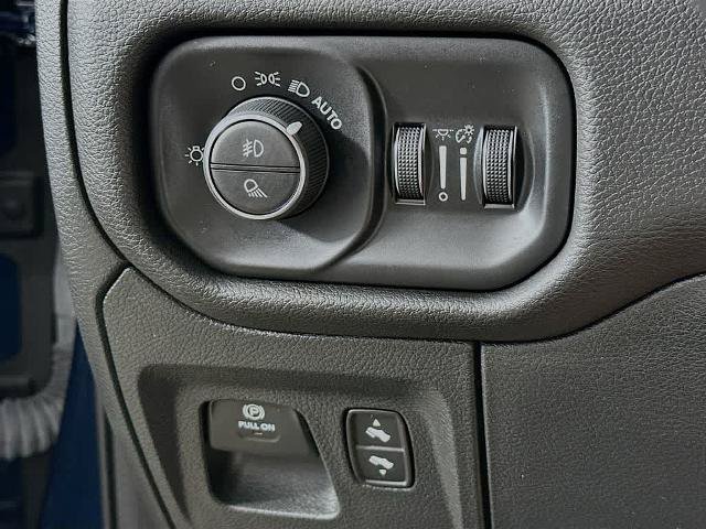 Used 2023 RAM 1500 Laramie AWD/4WD image 26