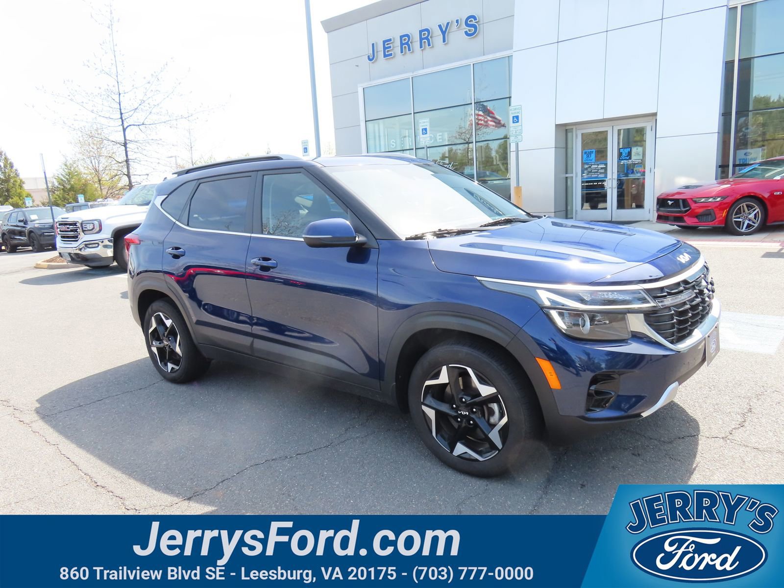 Used 2024 Kia Seltos EX image 8