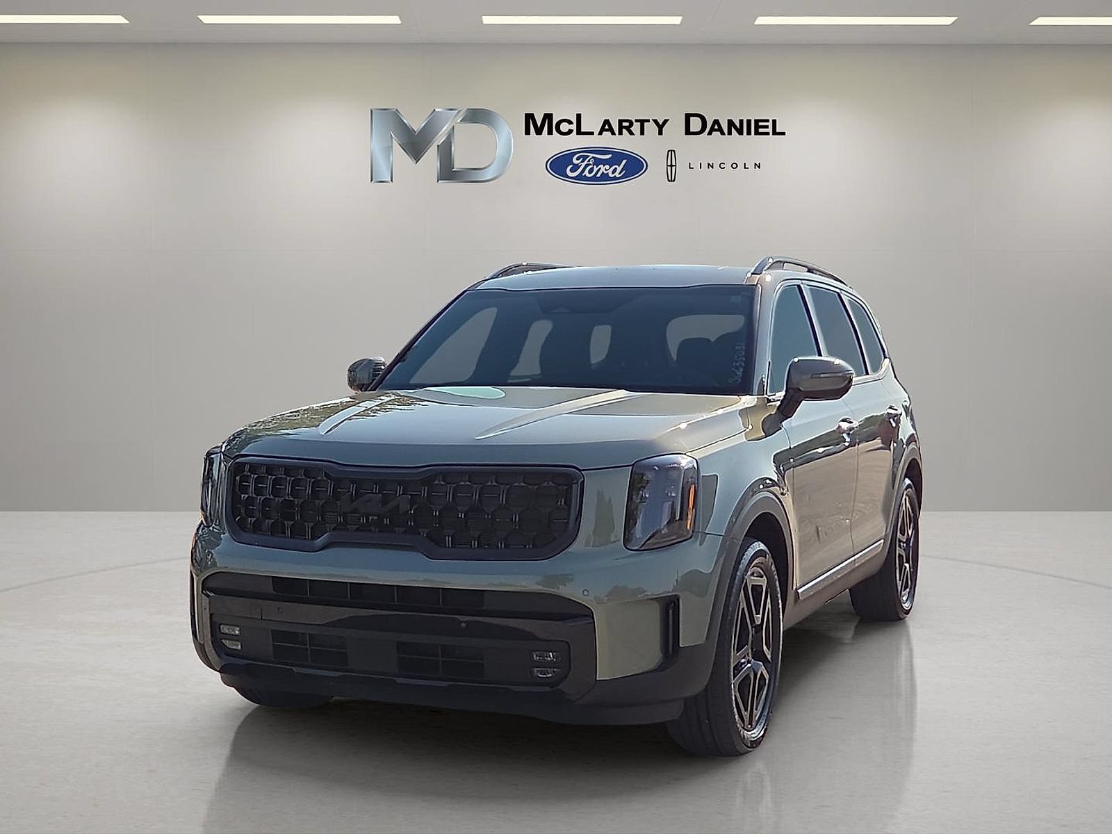 Used 2025 Kia Telluride SX Prestige X-Line AWD/4WD image 2