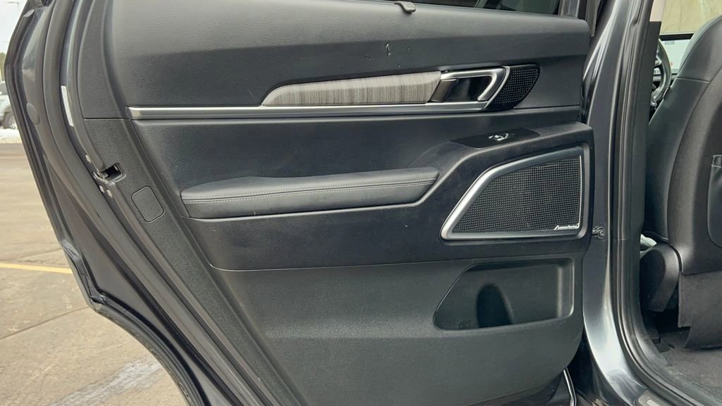 Used 2023 Kia Telluride SX image 40