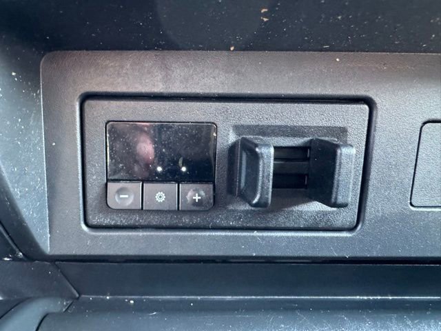 Used 2021 Nissan Titan PRO-4X w/ Pro-4x Convenience Package AWD/4WD image 32