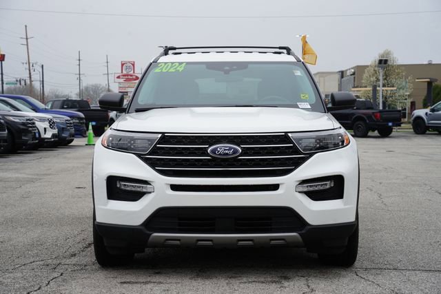 Certified 2024 Ford Explorer XLT w/ Equipment Group 202A image 6