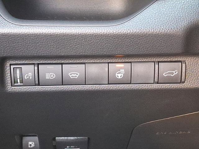 Used 2023 Toyota RAV4 SE image 25