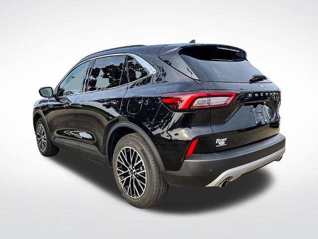 Certified 2025 Ford Escape SE FWD image 4
