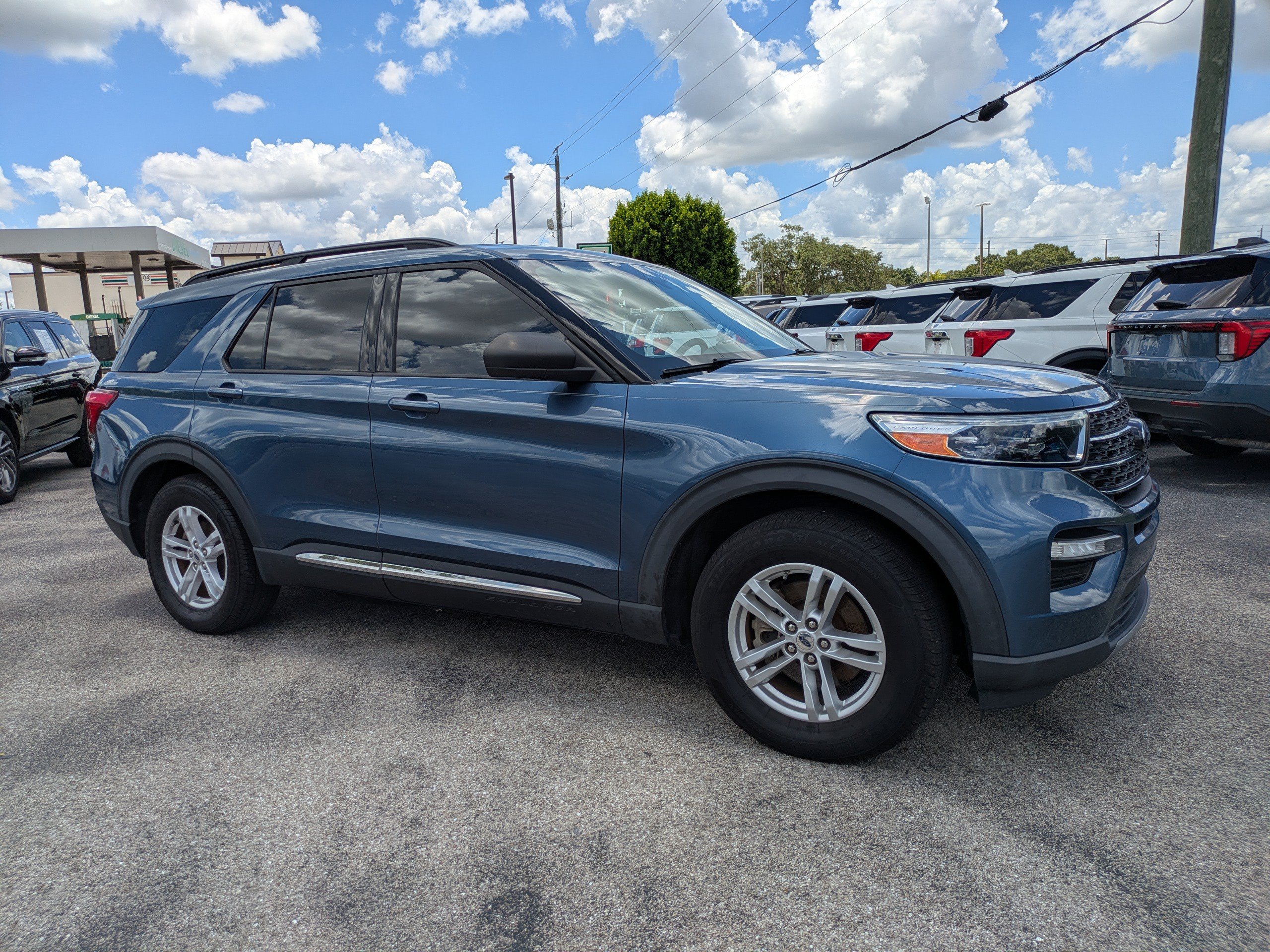 Certified 2020 Ford Explorer XLT w/ Equipment Group 202A RWD image 2