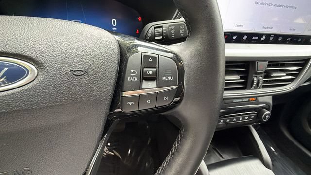 Certified 2024 Ford Escape Platinum AWD/4WD image 28