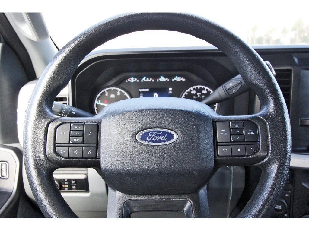 Certified 2025 Ford F350 XLT w/ FX4 Off-Road Package AWD/4WD image 15