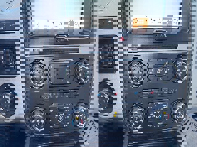 Certified 2017 Ford Expedition Limited w/ Equipment Group 301A image 31