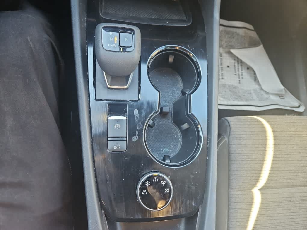 Used 2023 Nissan Rogue SV AWD/4WD image 18