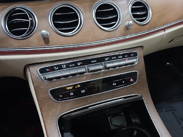 Used 2023 Mercedes-Benz E 350 4MATIC Sedan image 24