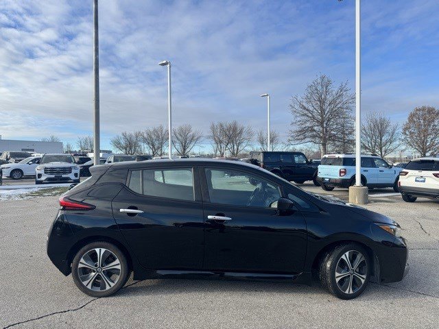 Used 2020 Nissan Leaf SV w/ SV Technology Package image 6