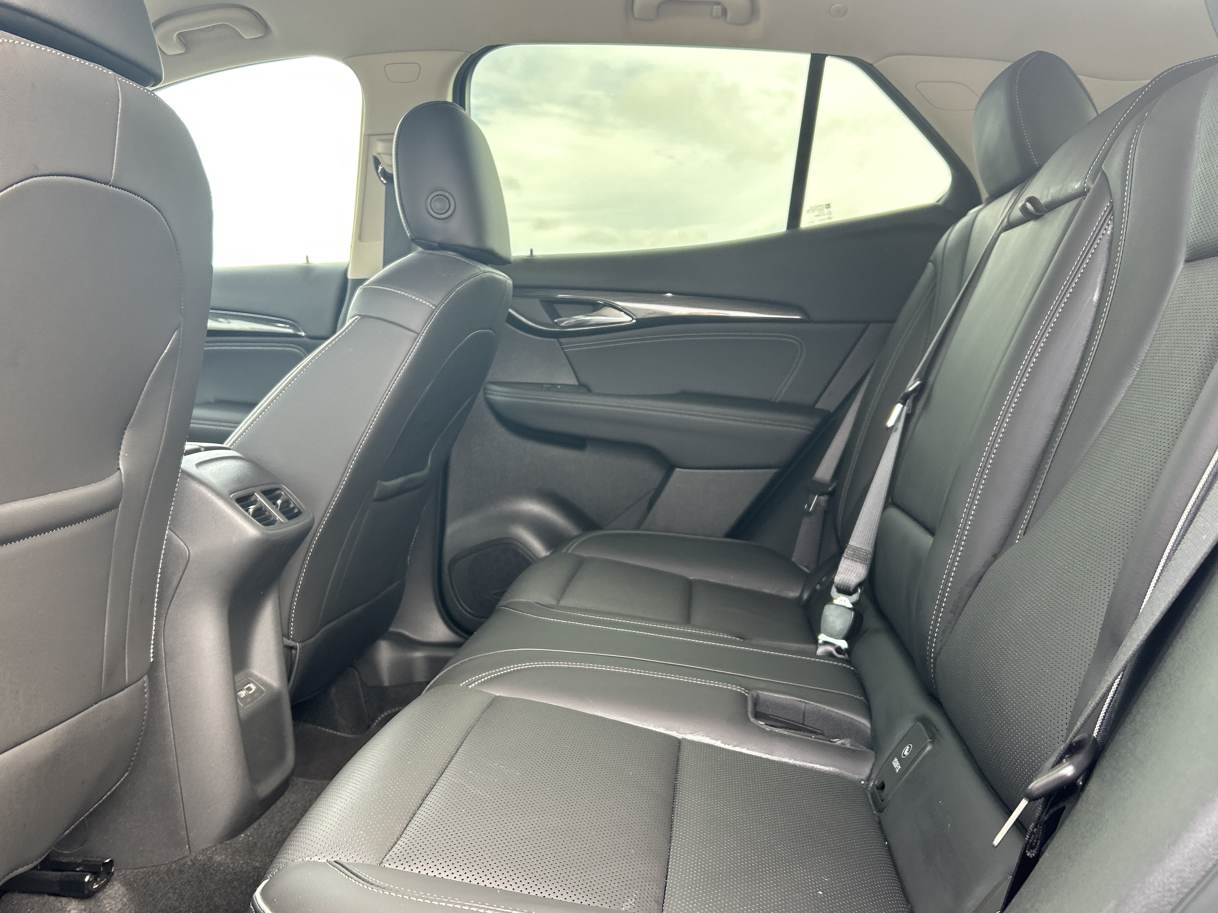 Used 2023 Buick Envision Essence FWD image 20