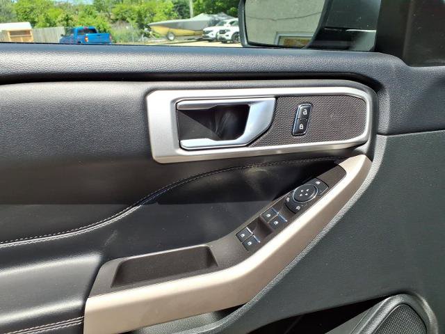 Certified 2023 Ford Explorer XLT AWD/4WD image 18