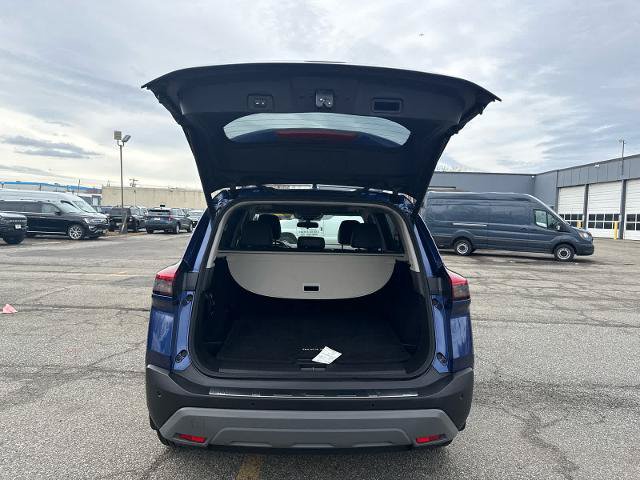 Used 2022 Nissan Rogue SV w/ SV Premium Package AWD/4WD image 10