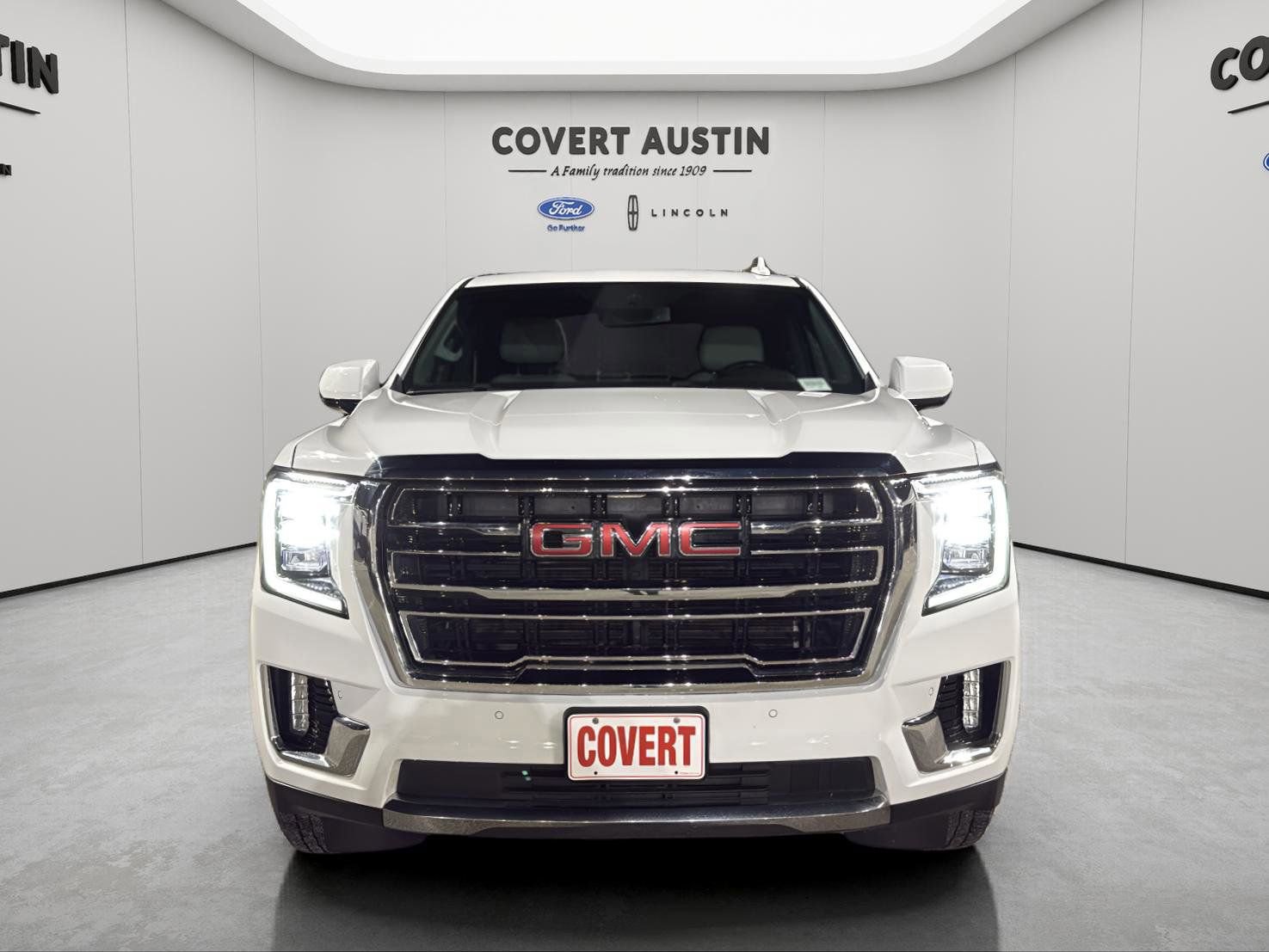 Used 2023 GMC Yukon XL SLT image 8