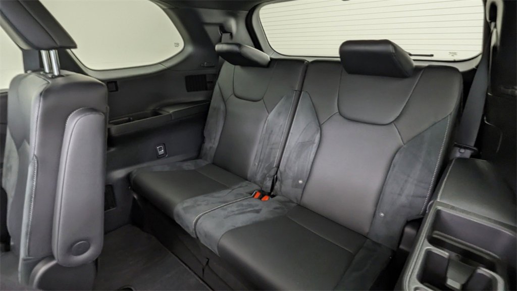 Used 2024 Lexus TX 500h AWD w/ Technology Package image 36