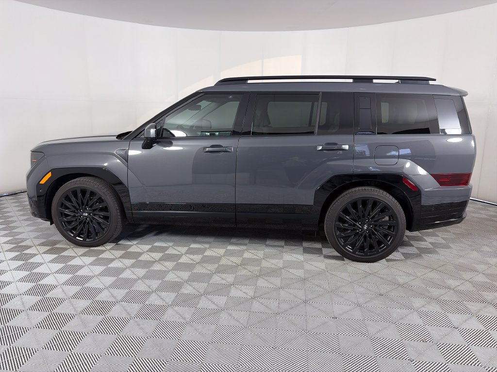 Used 2025 Hyundai Santa Fe Calligraphy AWD/4WD image 4