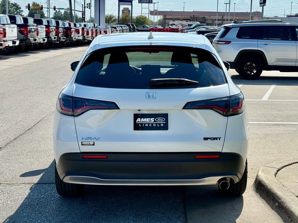 Used 2023 Honda HR-V Sport image 2