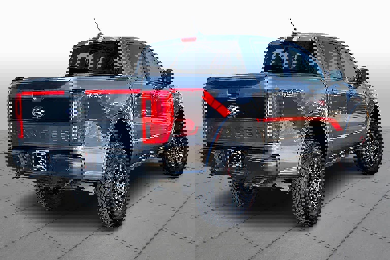 Certified 2022 Ford Ranger Lariat w/ Tremor Off-Road Package image 3