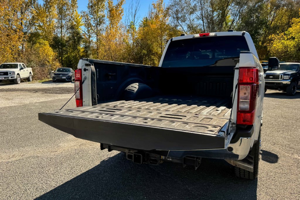 Certified 2022 Ford F350 Lariat w/ Chrome Package AWD/4WD image 22