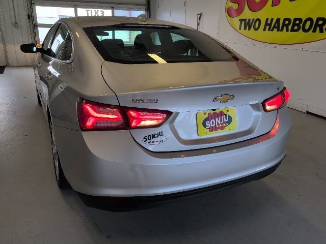 Used 2022 Chevrolet Malibu LT FWD image 33