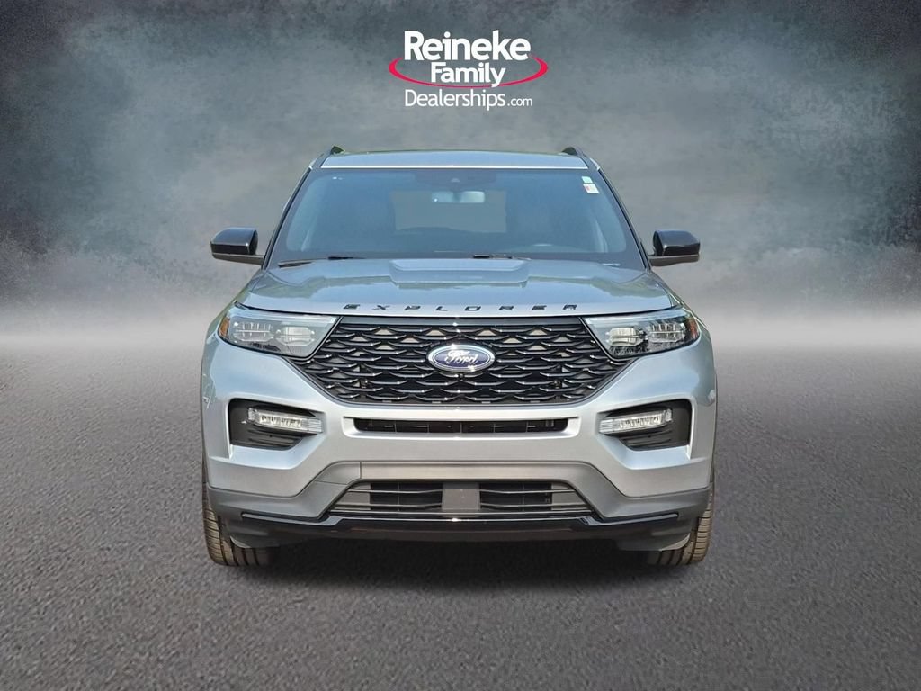 Certified 2023 Ford Explorer ST-Line w/ Class IV Trailer Tow Package AWD/4WD image 2