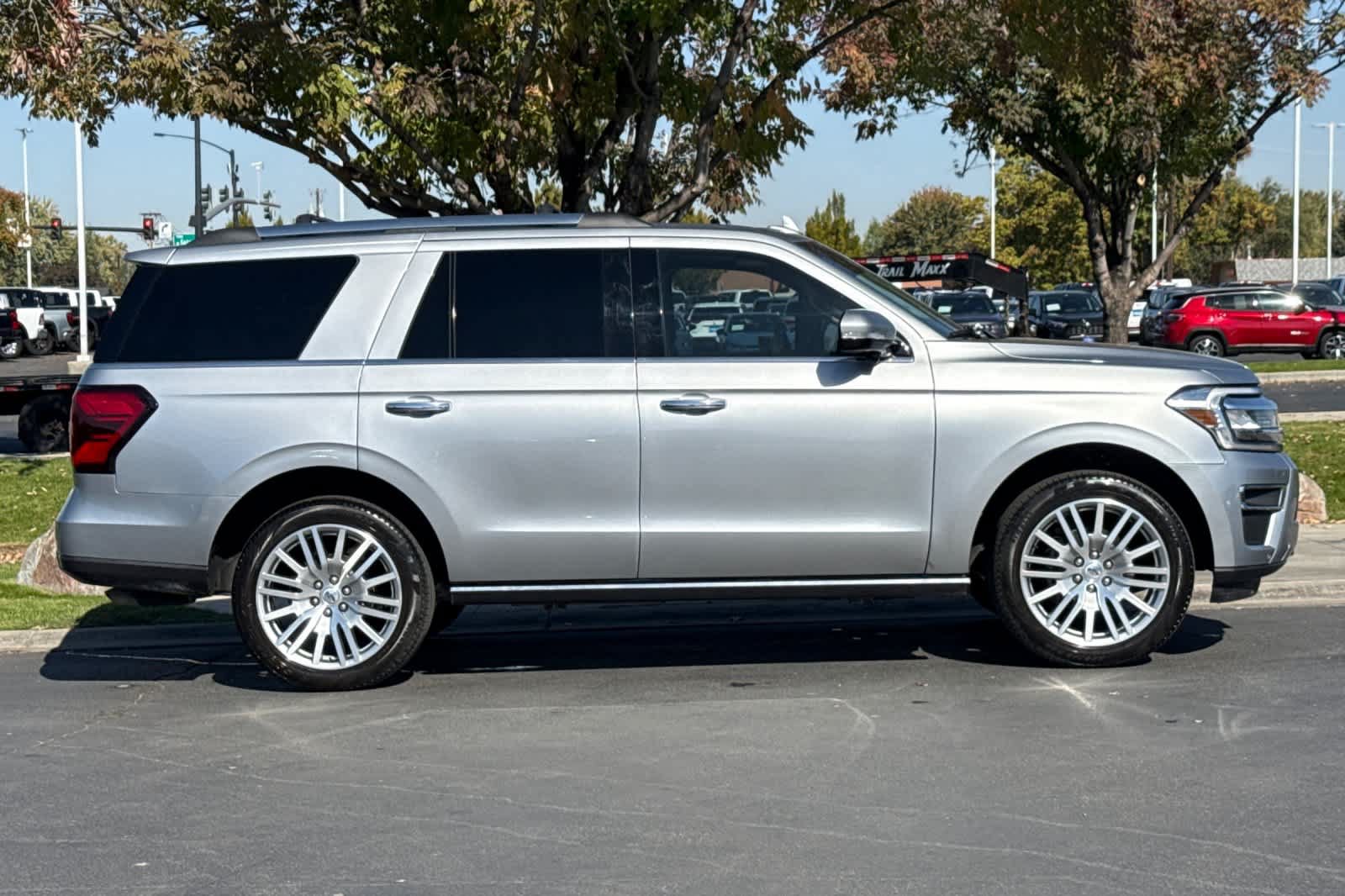 Certified 2024 Ford Expedition Limited AWD/4WD image 8