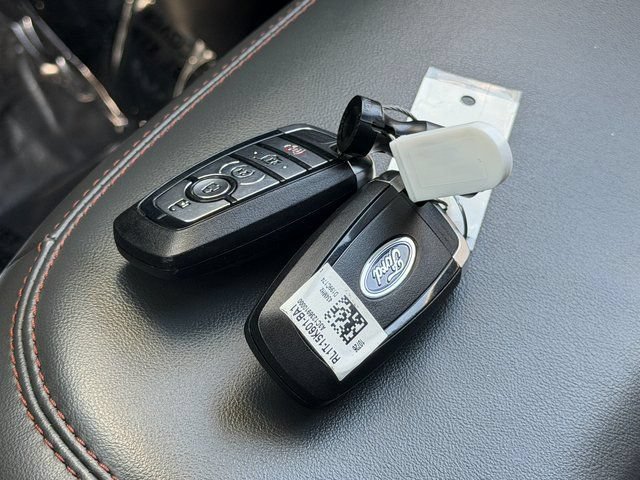 Certified 2025 Ford Expedition Active AWD/4WD image 28