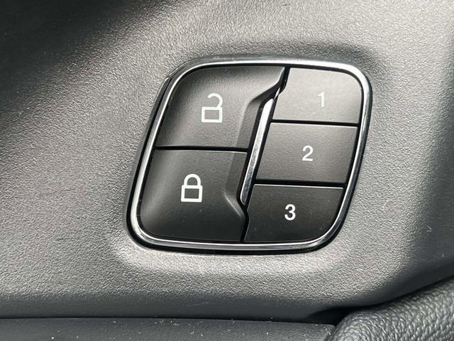 Certified 2023 Ford Expedition XLT image 24