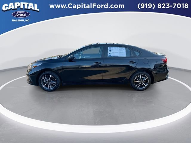 Used 2024 Kia Forte LXS image 3