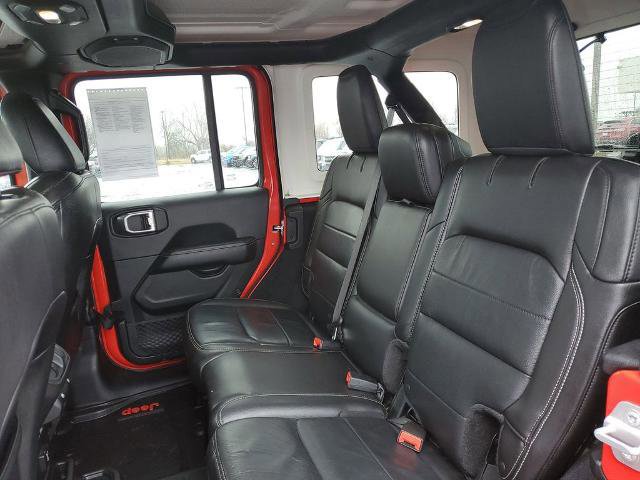 Used 2018 Jeep Wrangler Unlimited Sahara AWD/4WD image 26