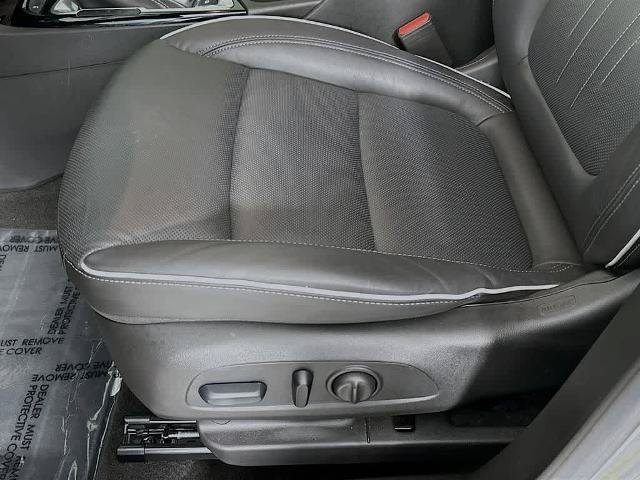 Used 2024 Buick Encore GX Avenir w/ Avenir Technology Package FWD image 30