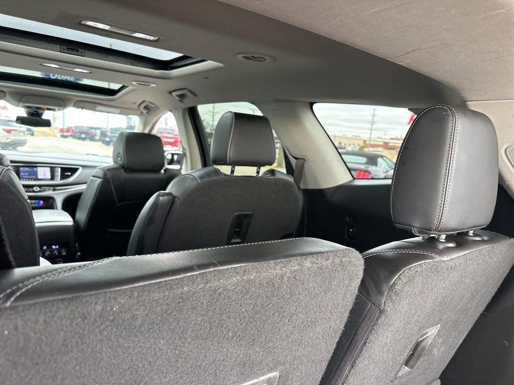 Used 2021 Buick Enclave Avenir w/ Avenir Technology Package image 16