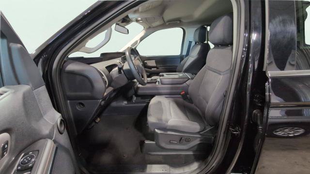 Certified 2025 Ford Expedition Active AWD/4WD image 14