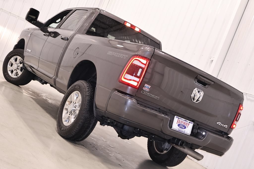 Used 2024 RAM 2500 Big Horn w/ Sport Appearance Package AWD/4WD image 34