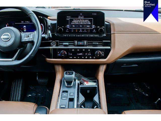 Used 2024 Nissan Pathfinder Platinum FWD image 14