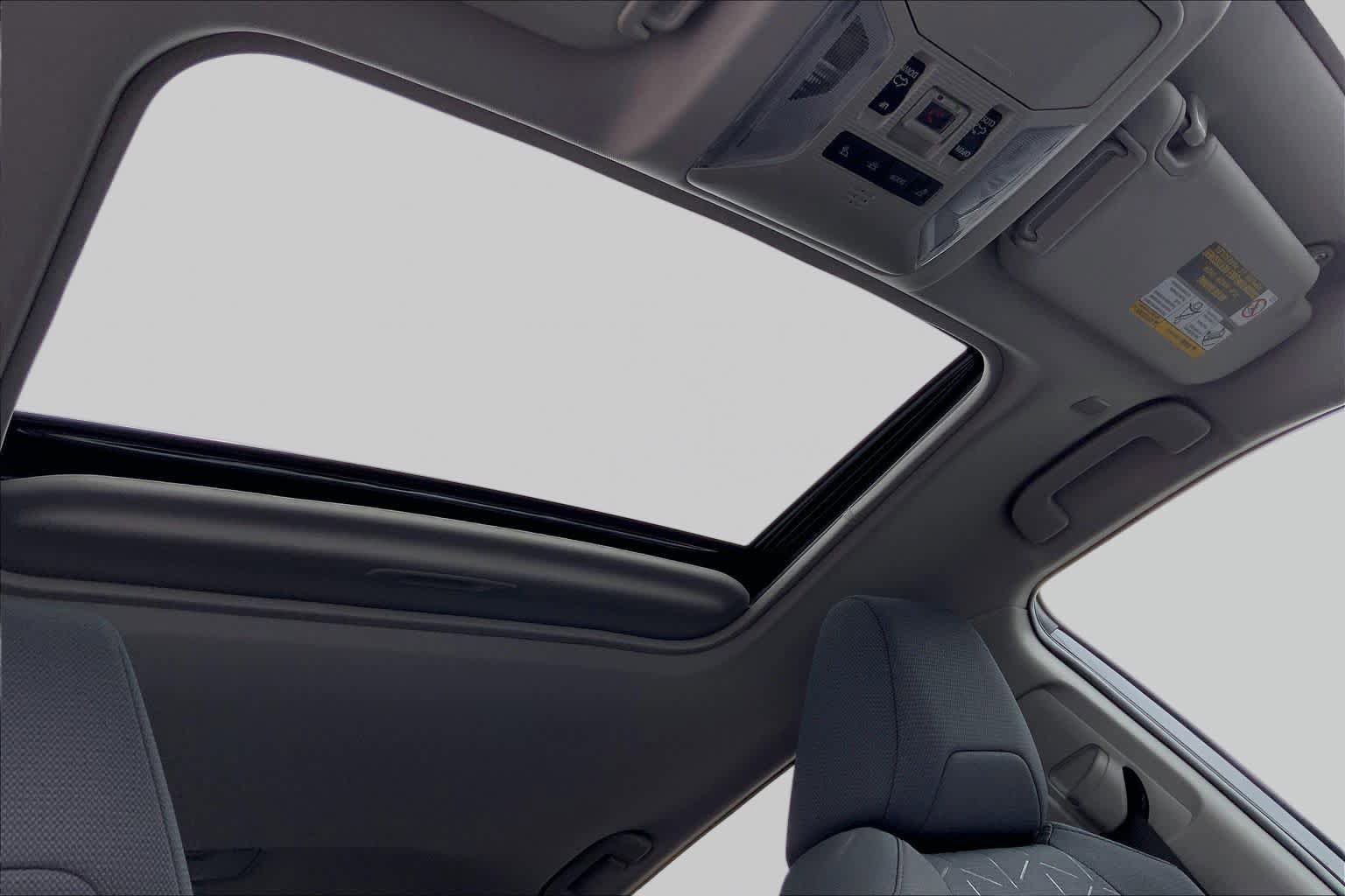 Used 2025 Toyota RAV4 XLE w/ Convenience Package FWD image 14