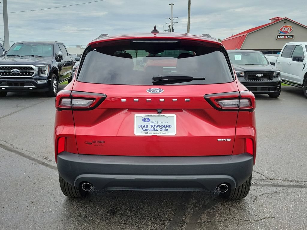 Certified 2025 Ford Escape ST-Line w/ Cold Weather Package AWD/4WD image 4