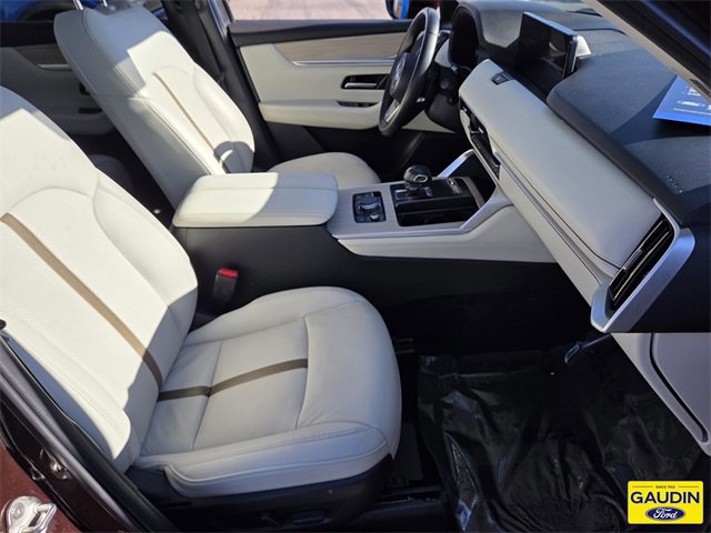 Used 2024 MAZDA CX-90 3.3 Turbo w/ Premium Plus Pkg image 17