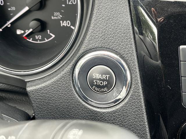 Used 2019 Nissan Rogue SV w/ Premium Package FWD image 9