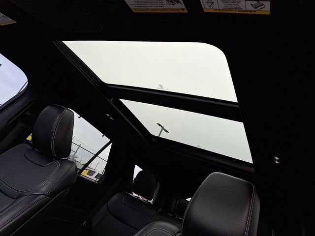 Certified 2020 Ford Explorer ST w/ ST Street Pack image 15