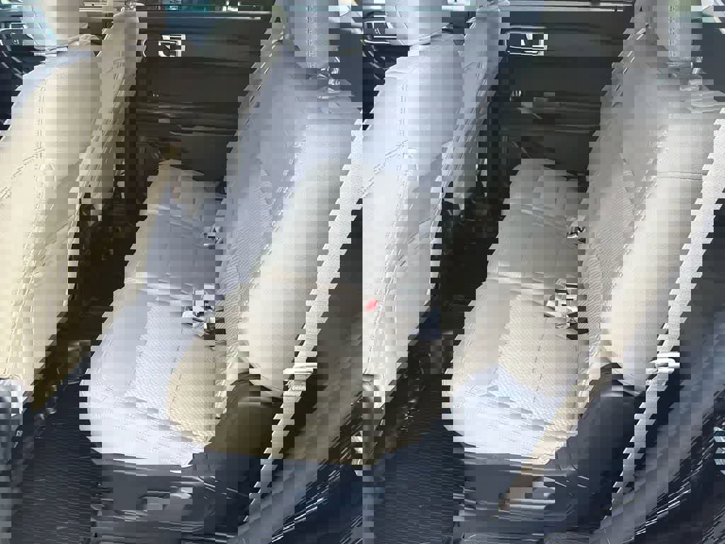 Certified 2024 Ford Explorer Base image 19