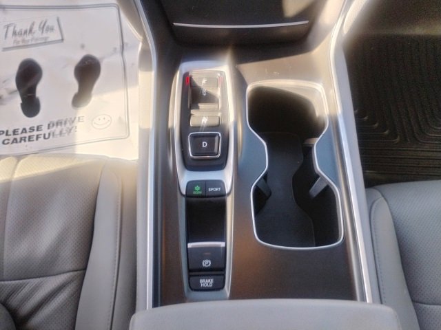 Used 2018 Honda Accord Touring image 10